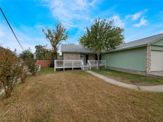 2017 Greenbrook PKWY B, Austin, TX 78723
