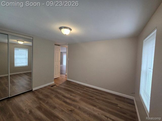 10681 Katherine Street, Taylor, MI 48180