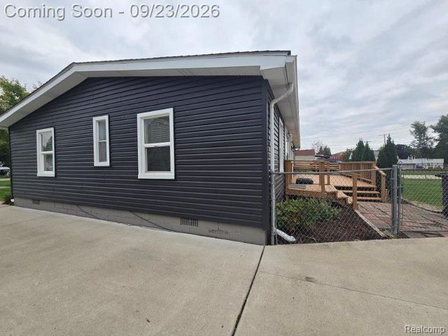 10681 Katherine Street, Taylor, MI 48180
