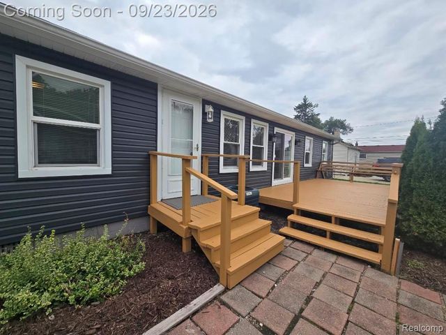 10681 Katherine Street, Taylor, MI 48180