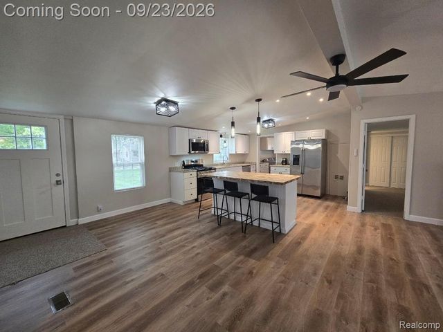 10681 Katherine Street, Taylor, MI 48180