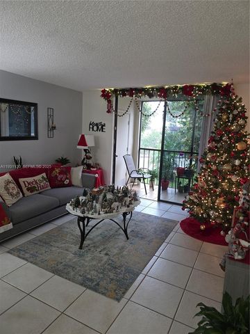 8035 SW 107th Ave 221, Miami, FL 33173