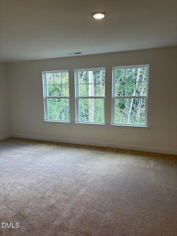 907 Kensley Grv Lane, Fuquay Varina, NC 27526