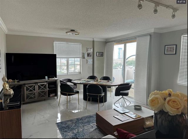 616 Clearwater Park Road 1002, West Palm Beach, FL 33401