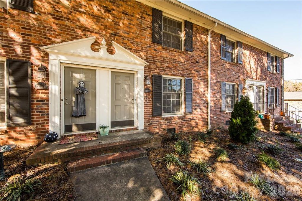 4319 Walker Road F, Charlotte, NC 28211