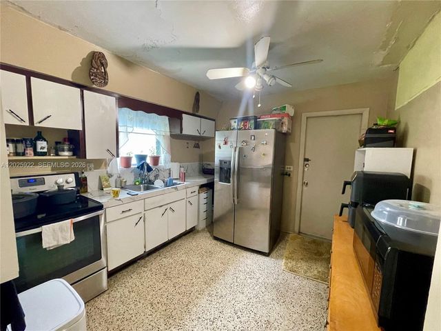 1874 NW 19th Street, Miami, FL 33125