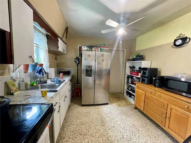 1874 NW 19th Street, Miami, FL 33125