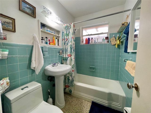 1874 NW 19th Street, Miami, FL 33125