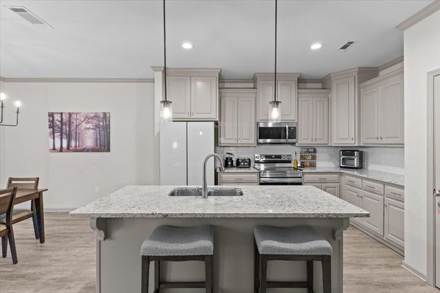 440 Mockingbird Trl, Newton, AL 36352