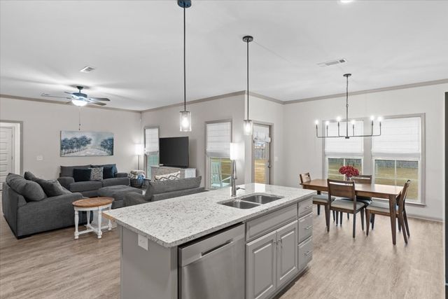 440 Mockingbird Trl, Newton, AL 36352