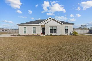 440 Mockingbird Trl, Newton, AL 36352