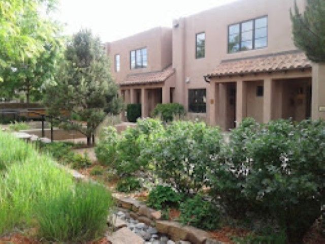 103 Catron 61B, Santa Fe, NM 87501