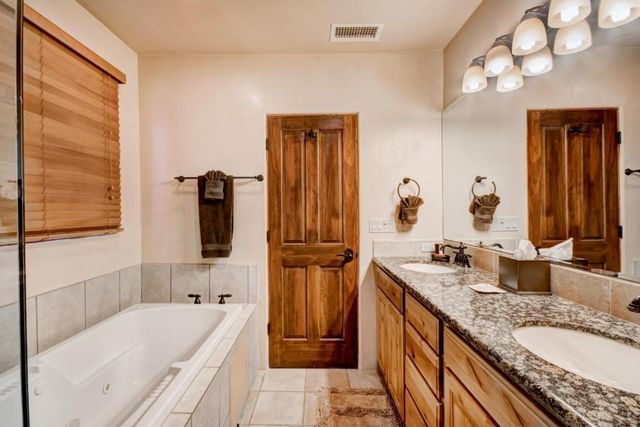 103 Catron 61B, Santa Fe, NM 87501