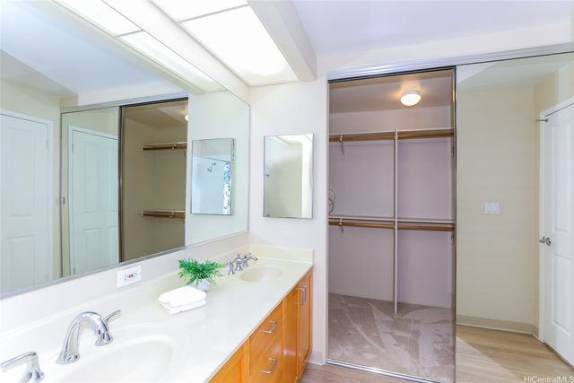 7150 Hawaii Kai Drive 195, Honolulu, HI 96825