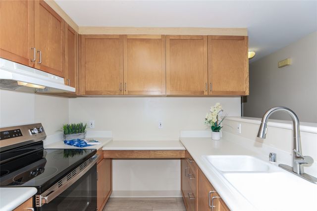 7150 Hawaii Kai Drive 195, Honolulu, HI 96825