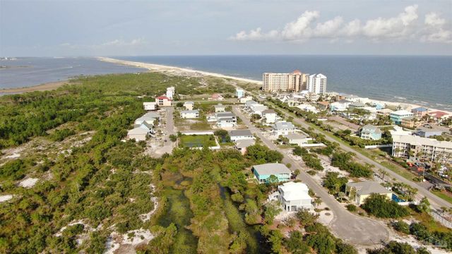 864 Sailfish Ct, Perdido Key, FL 32507