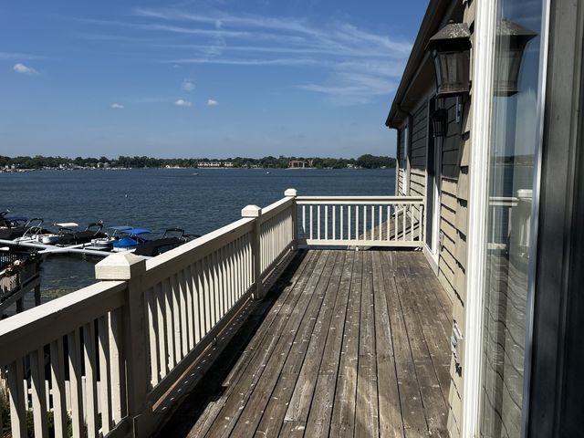 385 Sundown Court A, Wauconda, IL 60084