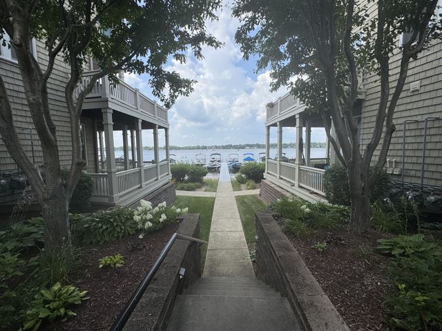 385 Sundown Court A, Wauconda, IL 60084
