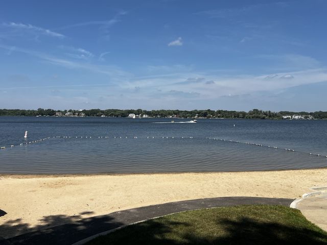 385 Sundown Court A, Wauconda, IL 60084