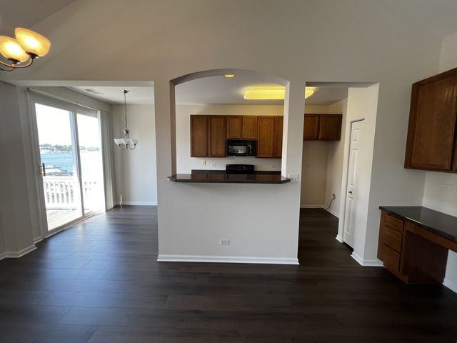 385 Sundown Court A, Wauconda, IL 60084