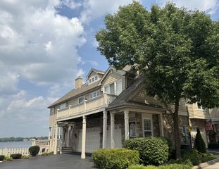 385 Sundown Court A, Wauconda, IL 60084