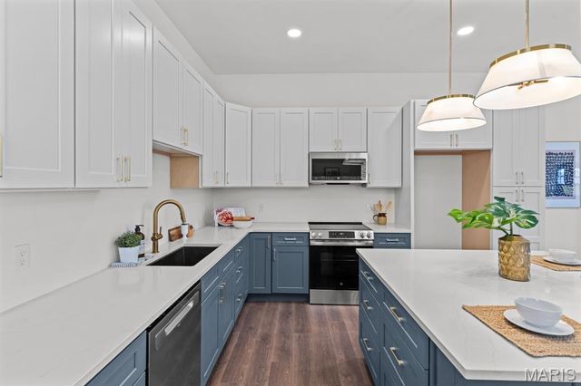 4258 Swan Avenue, St Louis, MO 63110