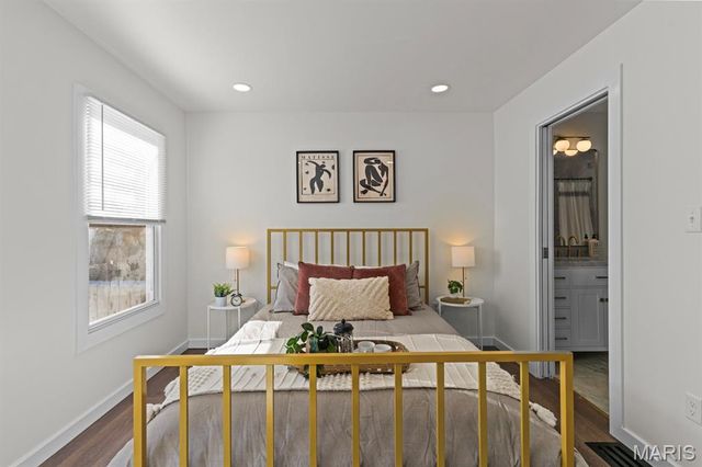 4258 Swan Avenue, St Louis, MO 63110