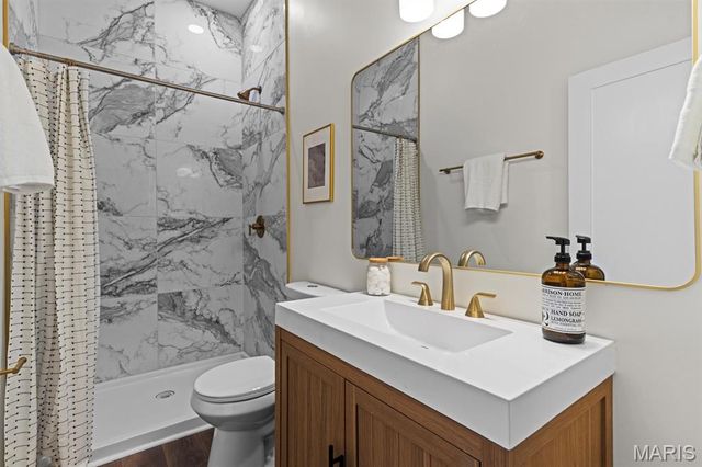 4258 Swan Avenue, St Louis, MO 63110