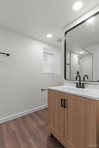 4258 Swan Avenue, St Louis, MO 63110