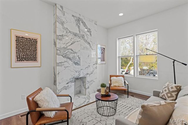 4258 Swan Avenue, St Louis, MO 63110