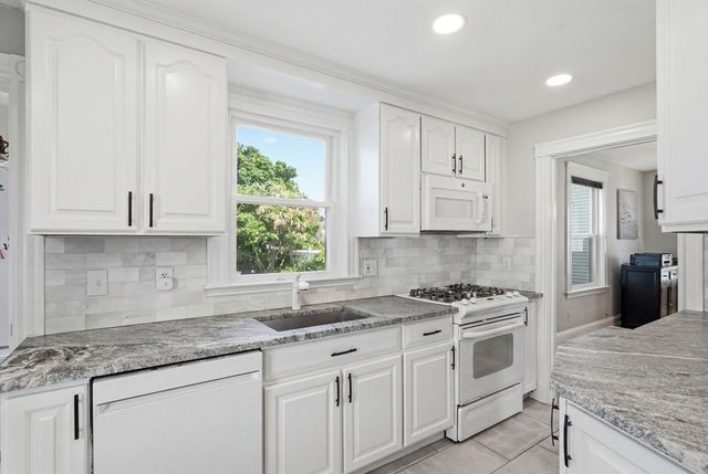 52 Pebble Ave, Winthrop, MA 02152