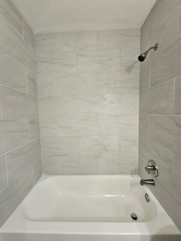 4876 Orleans Court B, West Palm Beach, FL 33415