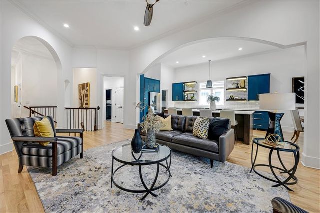 10308 W 142nd Street, Overland Park, KS 66221