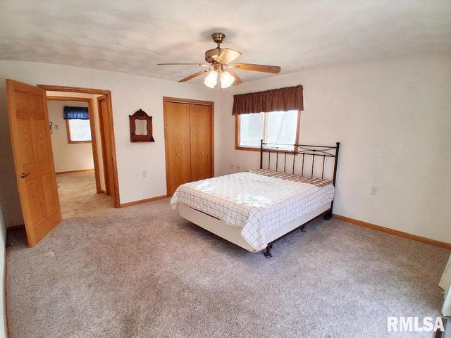 421 CHARTER OAK Place, Dahinda, IL 61428