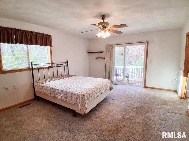 421 CHARTER OAK Place, Dahinda, IL 61428