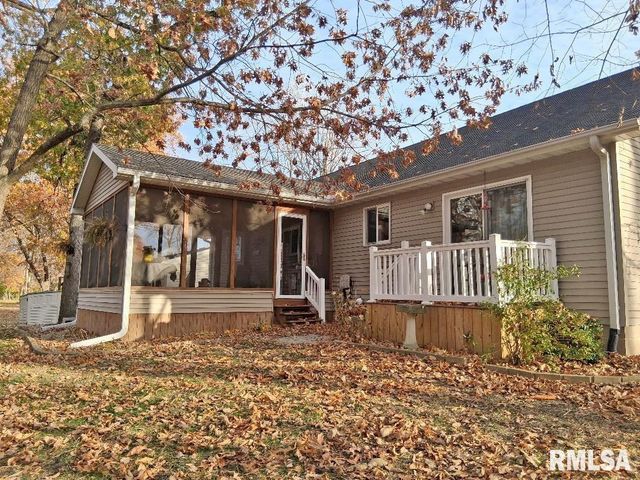 421 CHARTER OAK Place, Dahinda, IL 61428