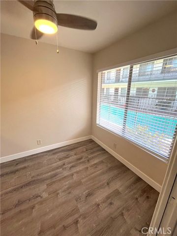 2115 Placentia Avenue 11, Costa Mesa, CA 92627