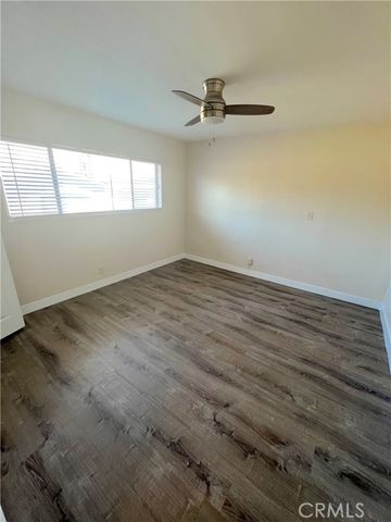 2115 Placentia Avenue 11, Costa Mesa, CA 92627