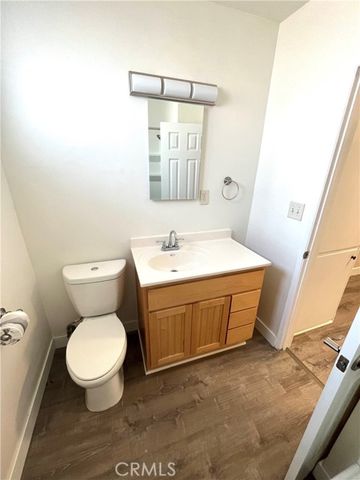 2115 Placentia Avenue 11, Costa Mesa, CA 92627