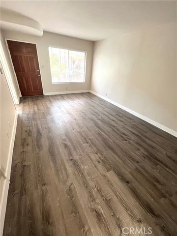 2115 Placentia Avenue 11, Costa Mesa, CA 92627