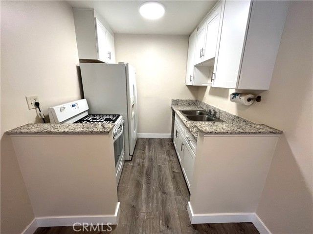 2115 Placentia Avenue 11, Costa Mesa, CA 92627