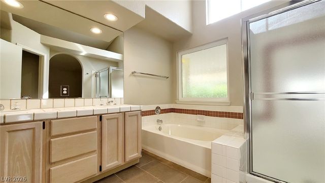 2417 Wild Ginger Lane, Las Vegas, NV 89134