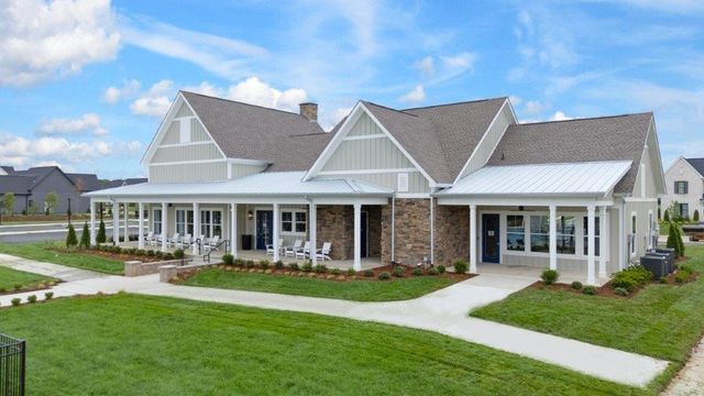 8004 Whitcroft Dr, College Grove, TN 37046