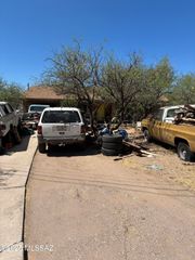 494 New Court, Rio Rico, AZ 85648