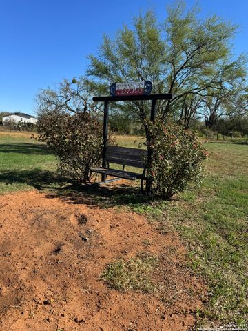 340 Mourning Dove, Floresville, TX 78114