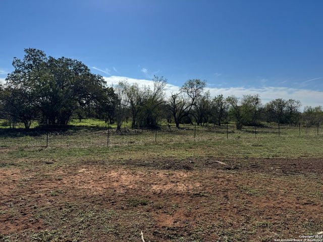 340 Mourning Dove, Floresville, TX 78114