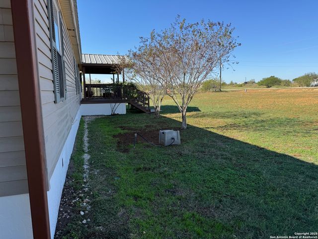 340 Mourning Dove, Floresville, TX 78114