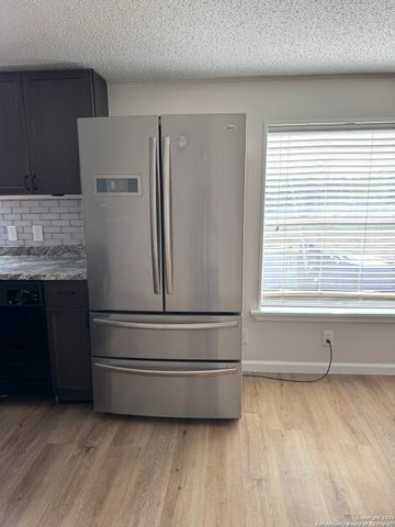 340 Mourning Dove, Floresville, TX 78114