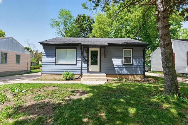 5823 N 36th STREET, Milwaukee, WI 53209