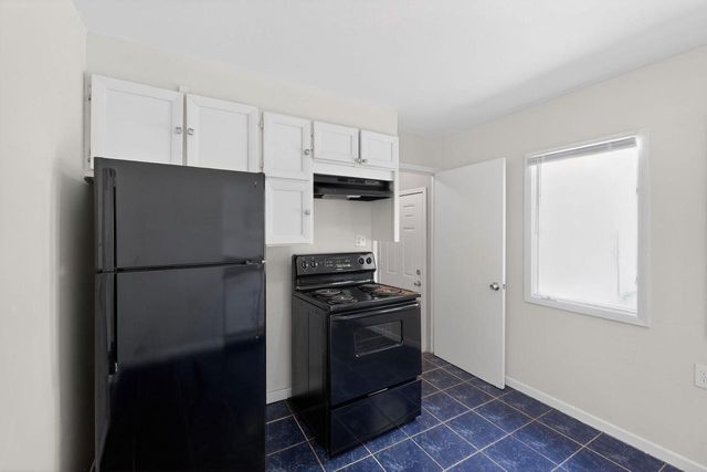 5823 N 36th STREET, Milwaukee, WI 53209